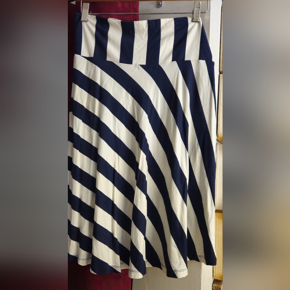 Gap navy/white striped skirt